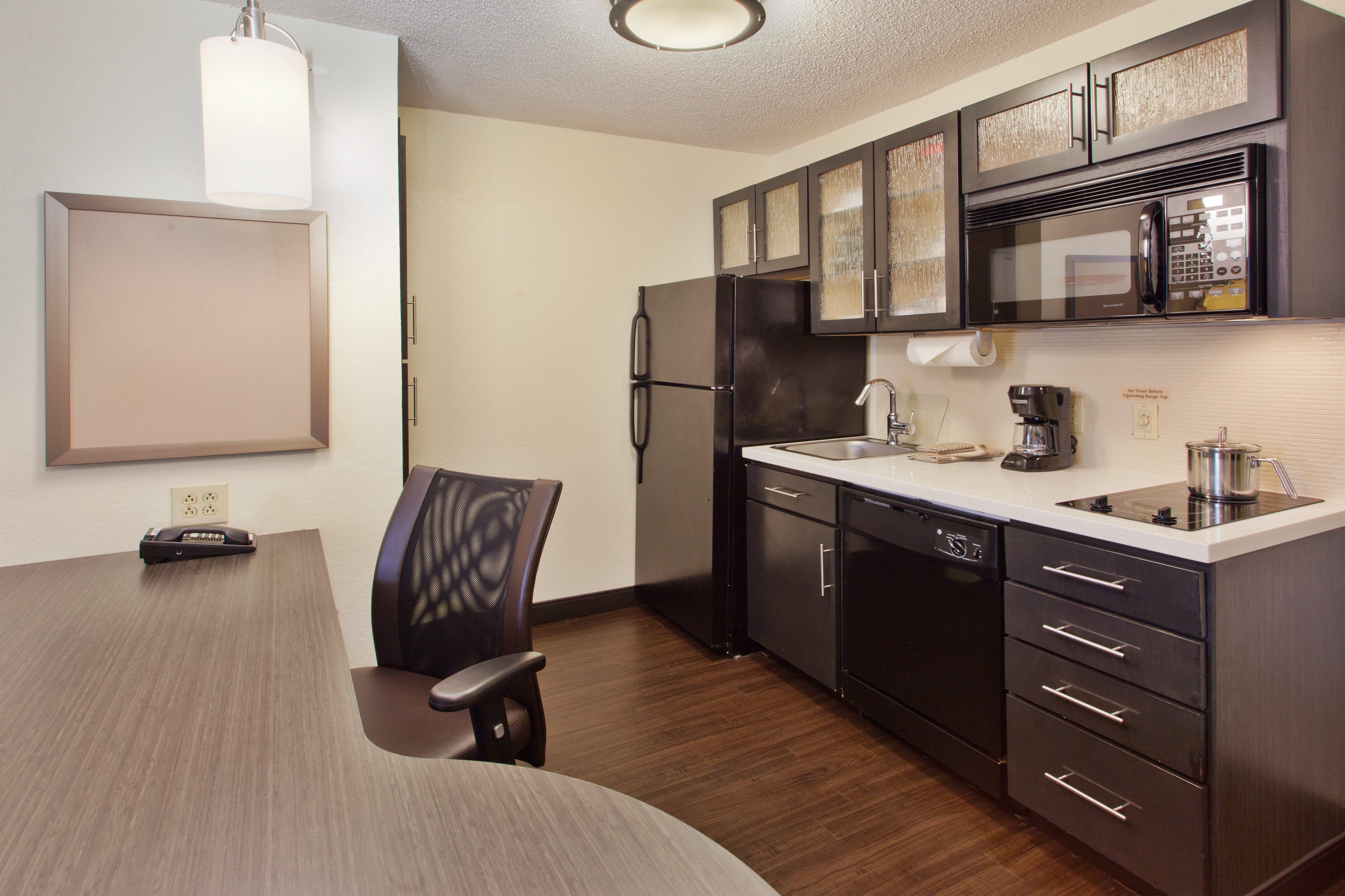 Sonesta Simply Suites Detroit Ann Arbor Exterior photo
