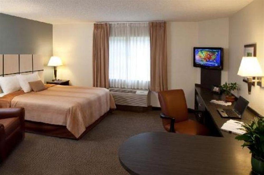 Sonesta Simply Suites Detroit Ann Arbor Exterior photo